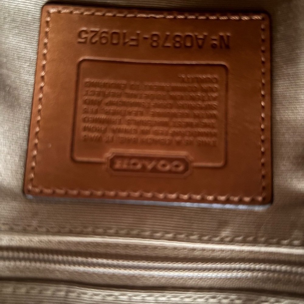 Coach Small Y2K Tan Soho A0878-F10925 - Picture 10 of 12